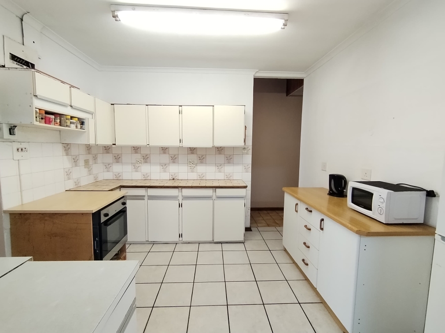 4 Bedroom Property for Sale in Protea Heights Western Cape